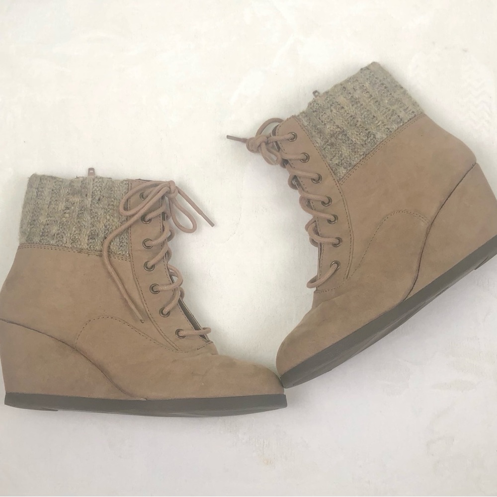 So Wedge Booties Tan Lace Up Zip Up Tweed Sz. 8